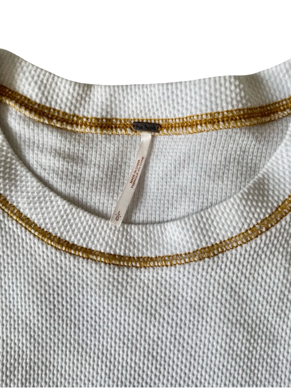 Free People Women’s White Zip It Cuff Waffle Knit Thermal Top Size Large - Picture 2 of 6